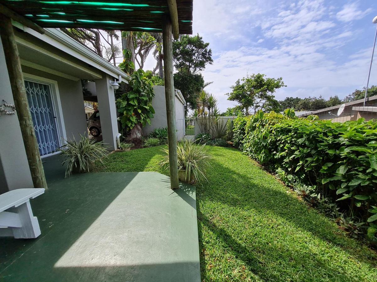Shaka'S Seat Guesthouse Ballito Exterior photo